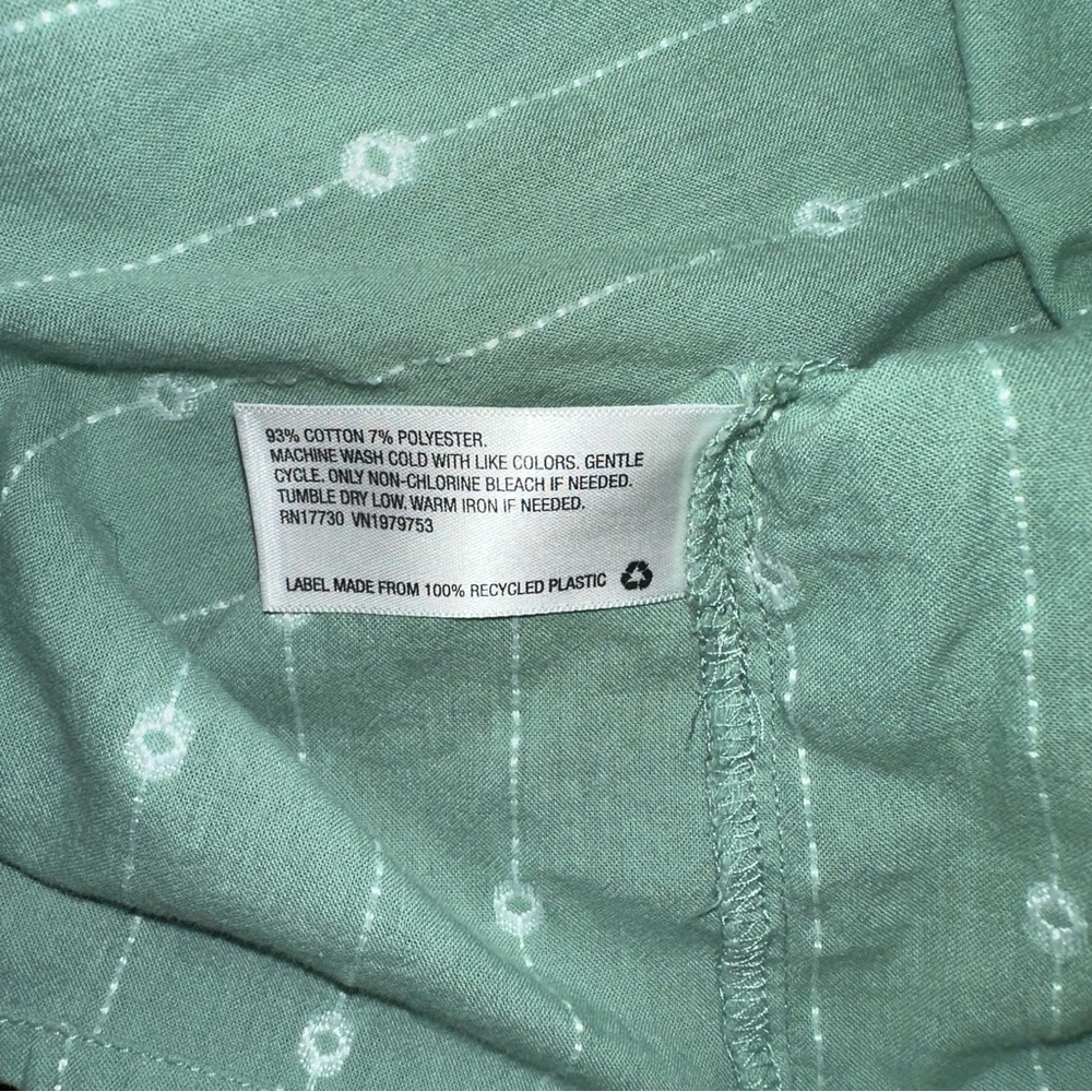 Universal Thread Goods Co. blouse shirt size M - Picture 5 of 5